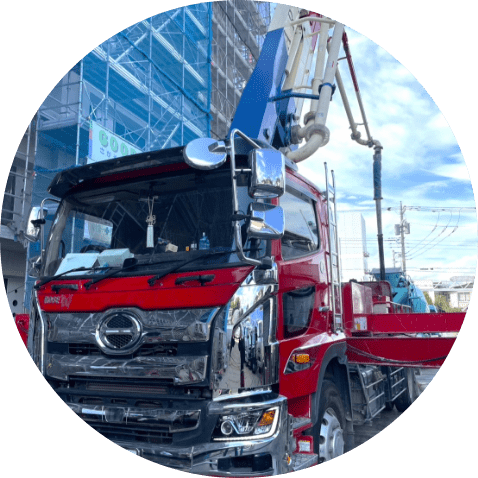 コンクリートポンプ車の写真